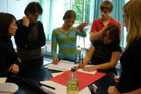 Force and pain are no solutions, calm down and shom your emotions, der Anfangs des Refrains. B82c717de414588af1e2bd9f25409c3daf36ae60